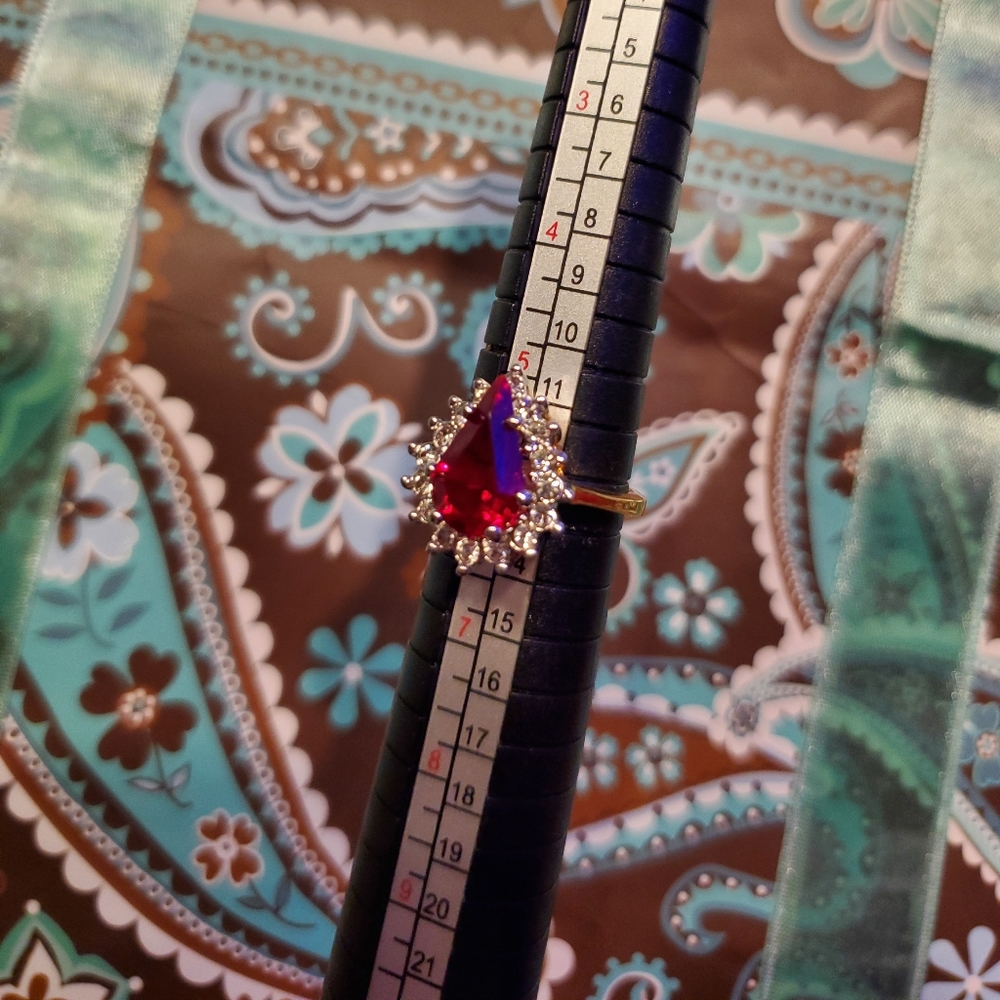 Red Ruby ring - Picture 4 of 6
